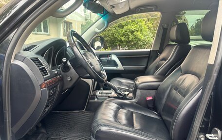 Toyota Land Cruiser 200, 2012 год, 2 950 000 рублей, 9 фотография