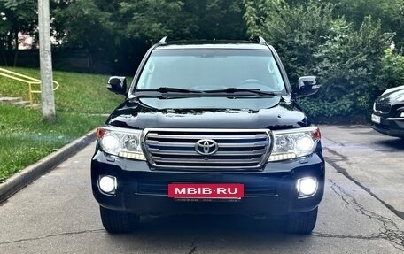 Toyota Land Cruiser 200, 2012 год, 2 950 000 рублей, 8 фотография