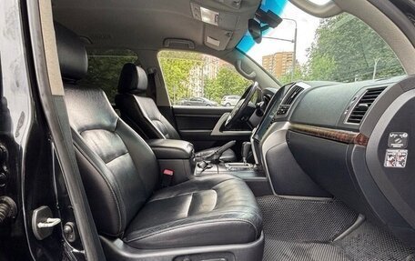 Toyota Land Cruiser 200, 2012 год, 2 950 000 рублей, 12 фотография