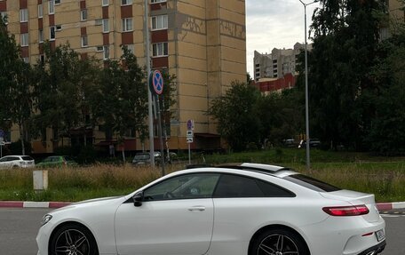 Mercedes-Benz E-Класс, 2018 год, 3 900 000 рублей, 8 фотография
