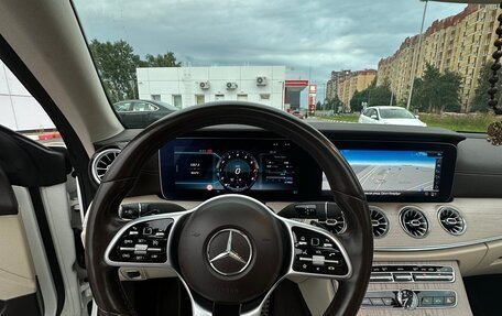 Mercedes-Benz E-Класс, 2018 год, 3 900 000 рублей, 18 фотография