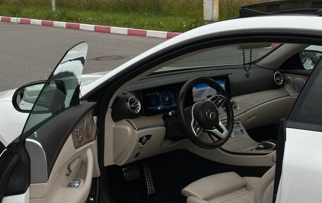 Mercedes-Benz E-Класс, 2018 год, 3 900 000 рублей, 16 фотография
