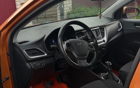 Hyundai Solaris II рестайлинг, 2017 год, 1 210 000 рублей, 2 фотография