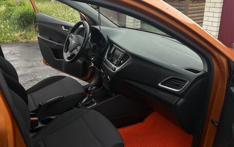 Hyundai Solaris II рестайлинг, 2017 год, 1 210 000 рублей, 11 фотография