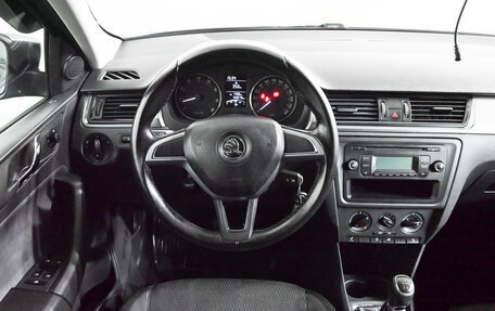 Skoda Rapid I, 2015 год, 1 060 000 рублей, 12 фотография