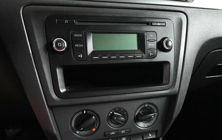 Skoda Rapid I, 2015 год, 1 060 000 рублей, 14 фотография