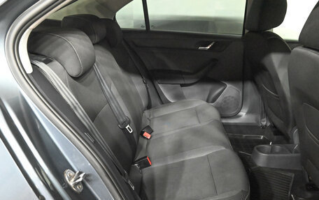 Skoda Rapid I, 2015 год, 1 060 000 рублей, 11 фотография
