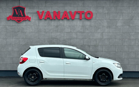 Renault Sandero II рестайлинг, 2018 год, 890 000 рублей, 4 фотография