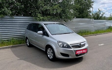 Opel Zafira B, 2011 год, 495 000 рублей, 3 фотография