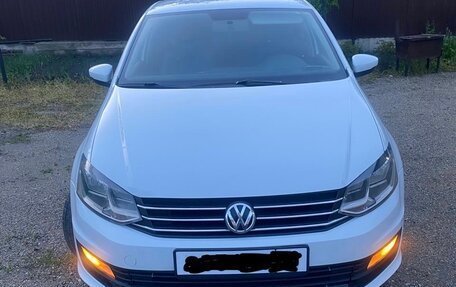 Volkswagen Polo VI (EU Market), 2019 год, 700 000 рублей, 1 фотография
