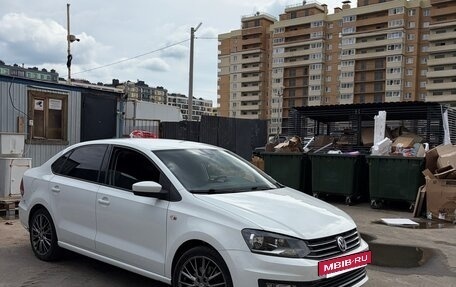 Volkswagen Polo VI (EU Market), 2017 год, 1 035 000 рублей, 2 фотография