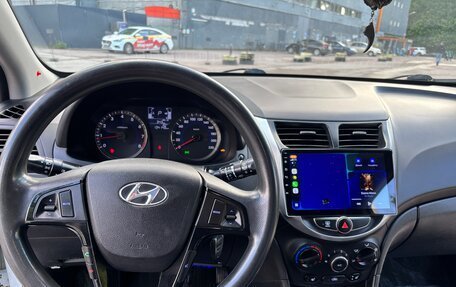 Hyundai Solaris II рестайлинг, 2014 год, 950 000 рублей, 10 фотография