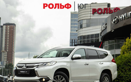Mitsubishi Pajero Sport III рестайлинг, 2018 год, 2 648 000 рублей, 2 фотография