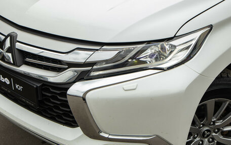 Mitsubishi Pajero Sport III рестайлинг, 2018 год, 2 648 000 рублей, 24 фотография