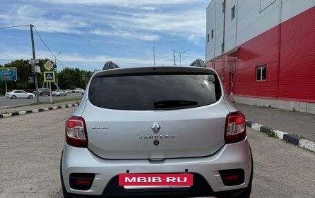 Renault Sandero II рестайлинг, 2015 год, 975 000 рублей, 3 фотография