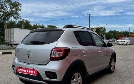 Renault Sandero II рестайлинг, 2015 год, 975 000 рублей, 4 фотография