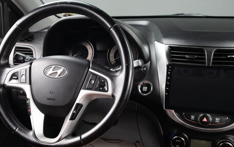 Hyundai Solaris II рестайлинг, 2012 год, 899 000 рублей, 9 фотография