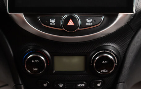 Hyundai Solaris II рестайлинг, 2012 год, 899 000 рублей, 15 фотография