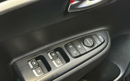 KIA Rio IV, 2021 год, 1 790 000 рублей, 13 фотография