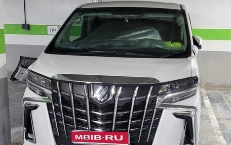 Toyota Alphard III, 2018 год, 4 750 000 рублей, 1 фотография