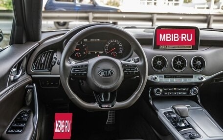 KIA Stinger I, 2018 год, 2 398 000 рублей, 15 фотография