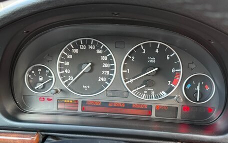 BMW 5 серия, 2001 год, 1 300 000 рублей, 17 фотография