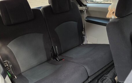 Mitsubishi Grandis, 2008 год, 910 000 рублей, 13 фотография