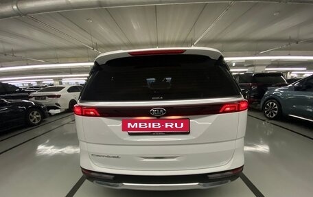 KIA Carnival, 2020 год, 3 900 000 рублей, 21 фотография