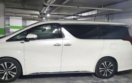 Toyota Alphard III, 2018 год, 4 750 000 рублей, 4 фотография