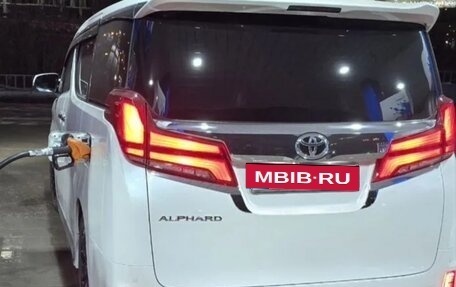 Toyota Alphard III, 2018 год, 4 750 000 рублей, 7 фотография