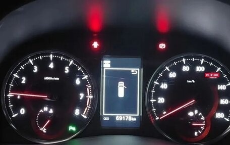 Toyota Alphard III, 2018 год, 4 750 000 рублей, 17 фотография
