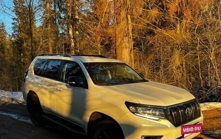 Toyota Land Cruiser Prado 150 рестайлинг 2, 2020 год, 5 685 000 рублей, 13 фотография