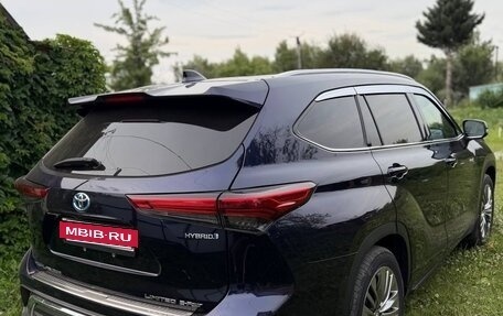 Toyota Highlander, 2021 год, 5 890 000 рублей, 5 фотография