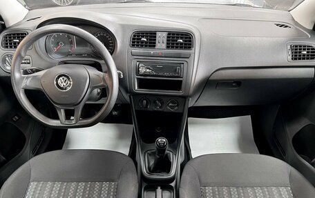 Volkswagen Polo VI (EU Market), 2015 год, 895 000 рублей, 10 фотография