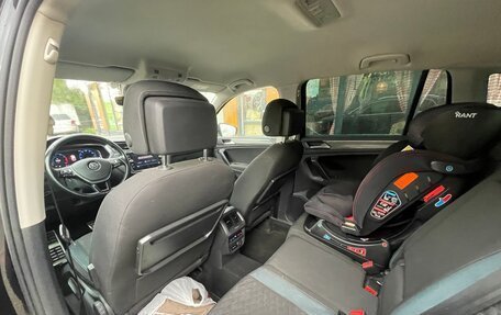 Volkswagen Tiguan II, 2019 год, 2 080 000 рублей, 7 фотография