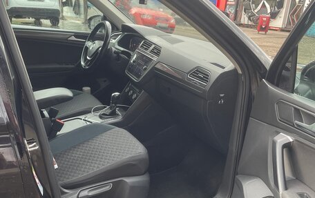 Volkswagen Tiguan II, 2019 год, 2 080 000 рублей, 9 фотография