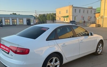 Audi A4, 2014 год, 1 300 000 рублей, 4 фотография
