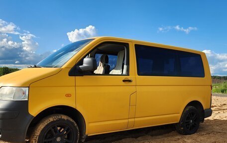 Volkswagen Transporter T5 рестайлинг, 2006 год, 1 300 000 рублей, 3 фотография