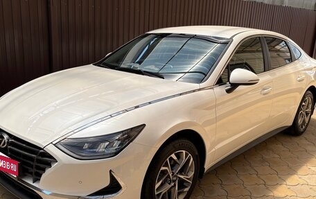 Hyundai Sonata VIII, 2021 год, 2 700 000 рублей, 1 фотография