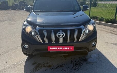 Toyota Land Cruiser Prado 150 рестайлинг 2, 2016 год, 3 790 000 рублей, 2 фотография