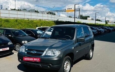 Chevrolet Niva I рестайлинг, 2015 год, 510 000 рублей, 2 фотография