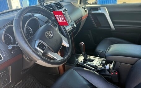 Toyota Land Cruiser Prado 150 рестайлинг 2, 2016 год, 3 790 000 рублей, 7 фотография