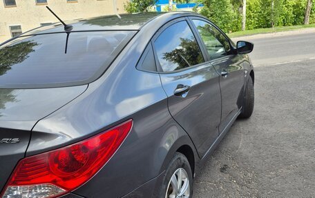 Hyundai Solaris II рестайлинг, 2013 год, 710 000 рублей, 3 фотография