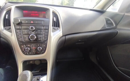 Opel Astra J, 2011 год, 720 000 рублей, 8 фотография