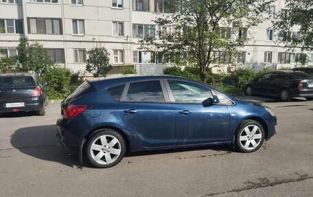 Opel Astra J, 2011 год, 720 000 рублей, 6 фотография