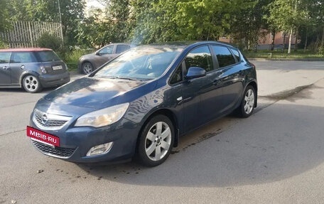 Opel Astra J, 2011 год, 720 000 рублей, 5 фотография