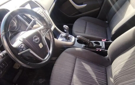 Opel Astra J, 2011 год, 720 000 рублей, 10 фотография