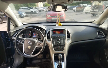 Opel Astra J, 2011 год, 720 000 рублей, 11 фотография