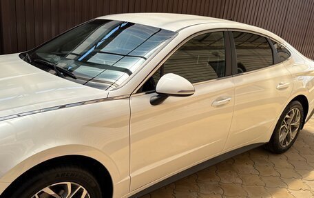 Hyundai Sonata VIII, 2021 год, 2 700 000 рублей, 2 фотография