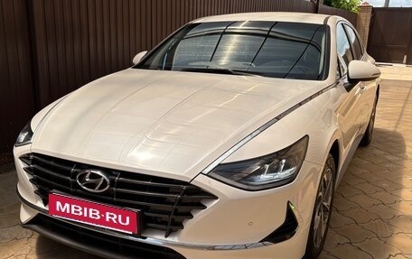 Hyundai Sonata VIII, 2021 год, 2 700 000 рублей, 3 фотография